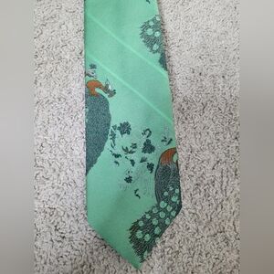Vintage Green Peacock Patterned Tie